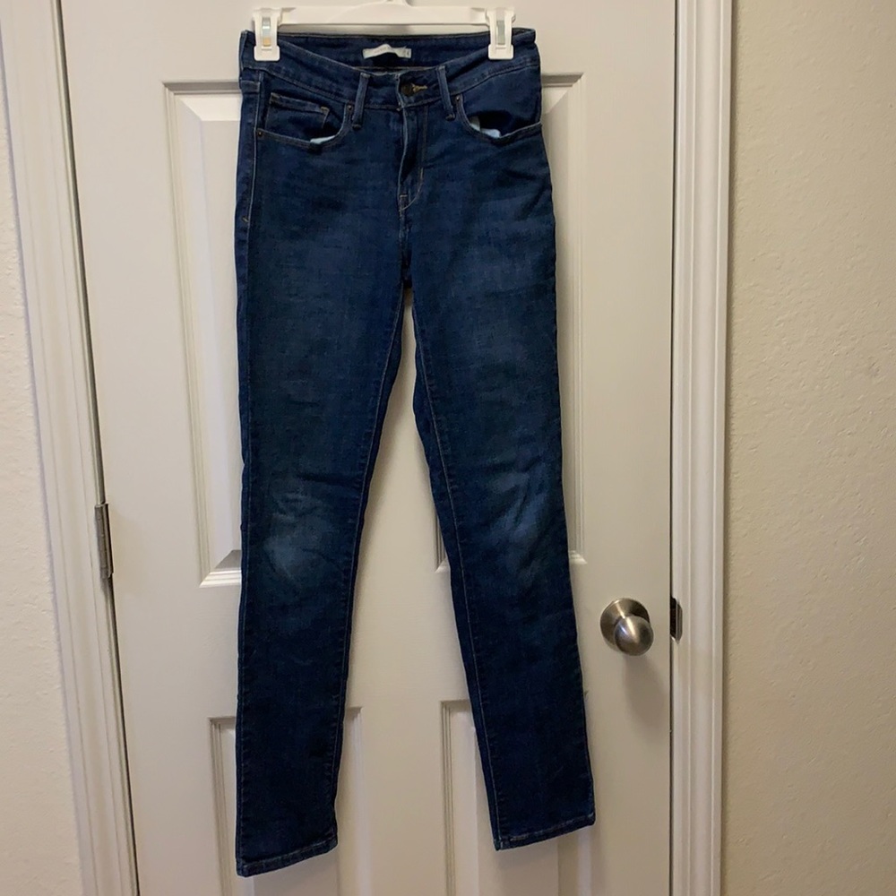 Levi’s mid rise skinny jeans